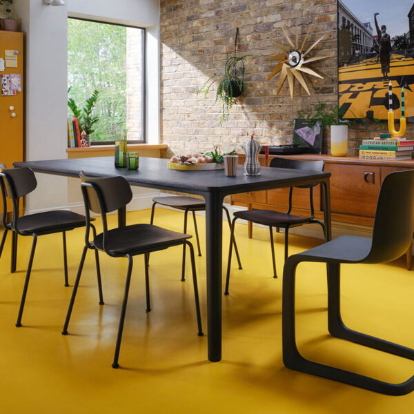 minimalist dining table