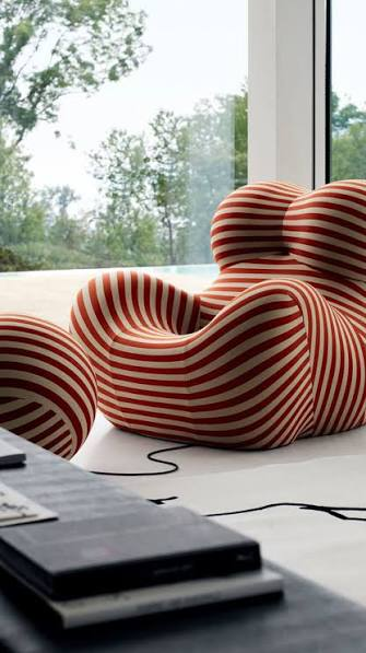 5fb980ef-e32c-45a6-9e09-3643059bbdd1 B&B Up 56 Lounge Chair for Modern Luxury Interiors
