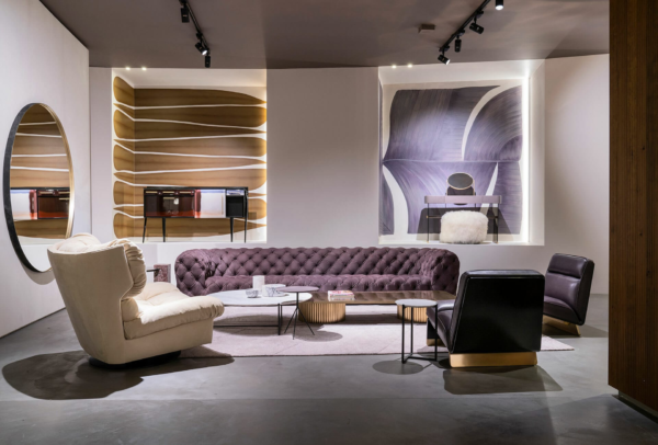 743523fa-5fb9-4138-8da9-9f2b403f65f0 Chester Moon Sofa | Luxury Italian Leather Sofa for Villa Interiors
