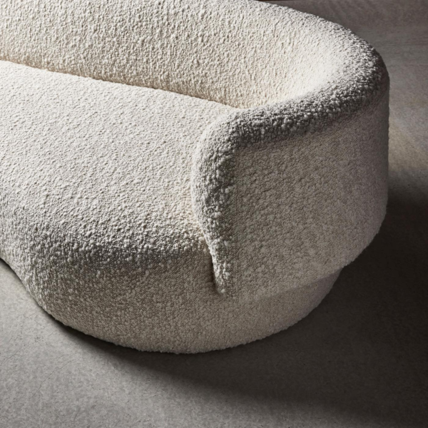 f04083fd-15c1-4441-906a-90d46fd10da3 FAO Modular Sofa for Quiet Luxury Villa Interiors