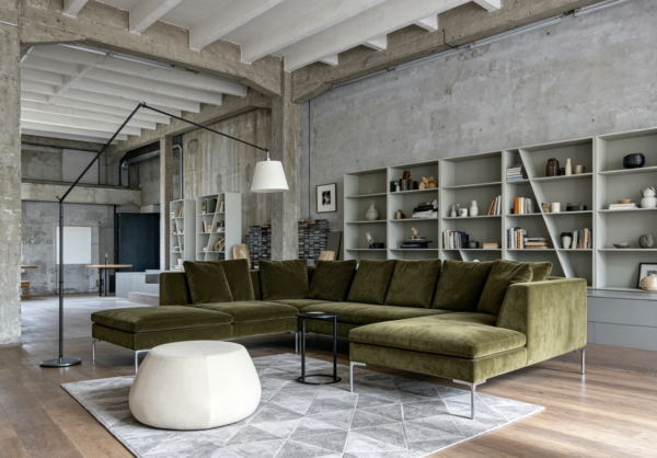 45609311-f973-4b27-a5e5-6ea790a8ed10 Italian Designer Charles Sofa for Modern Villas and Penthouses