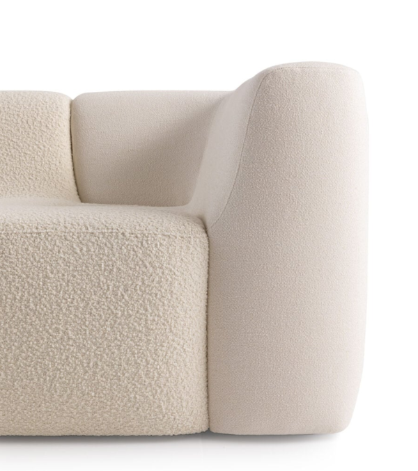 Fendi F-Affair Sofa | Luxury Seating for Villa Interiors