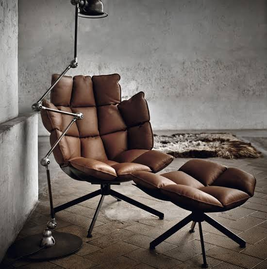 B&B Husk Chair for Contemporary Villa Living Spaces