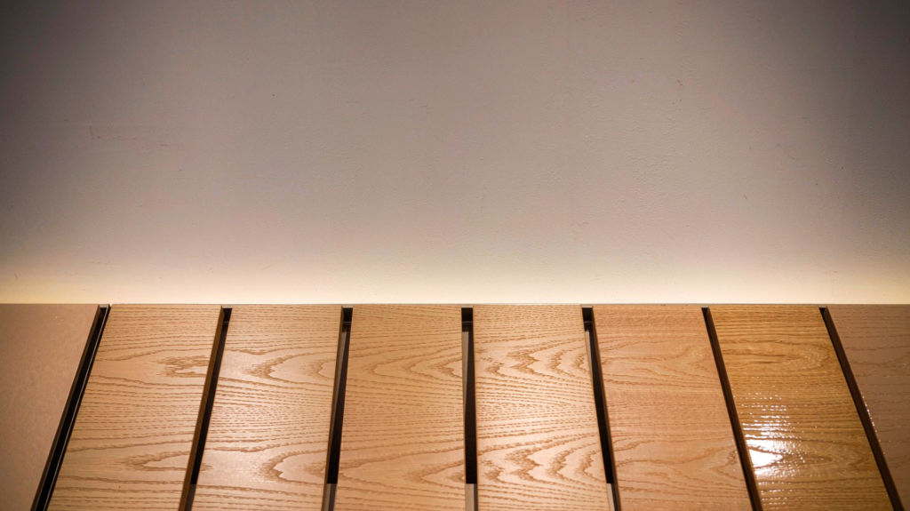 oak finishing samples comparing lacquer oil and wax for furniture